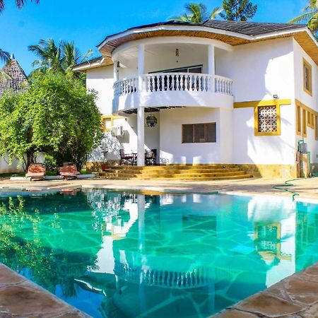 Tichi Villas - Diani Beach Eksteriør bilde