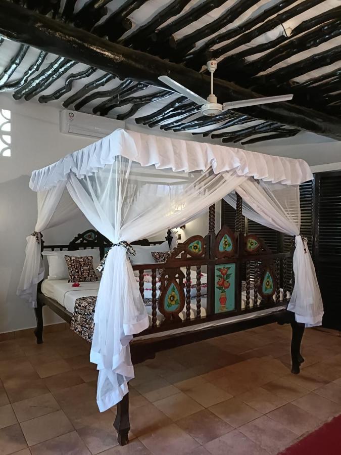 Tichi Villas - Diani Beach Eksteriør bilde