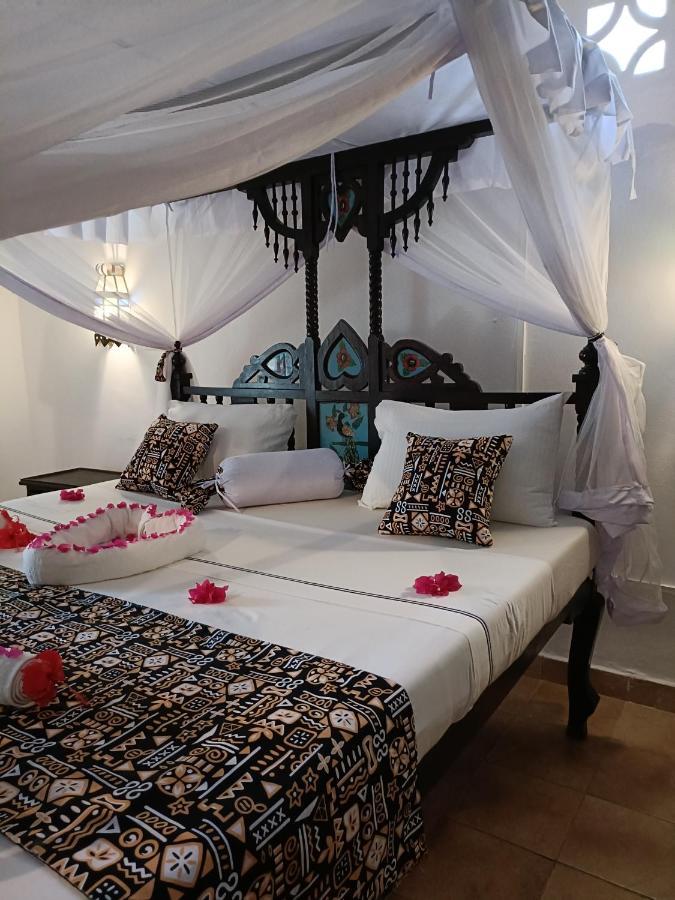 Tichi Villas - Diani Beach Eksteriør bilde