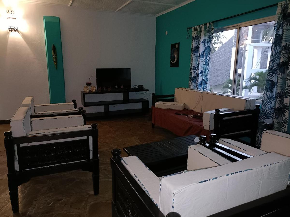 Tichi Villas - Diani Beach Eksteriør bilde
