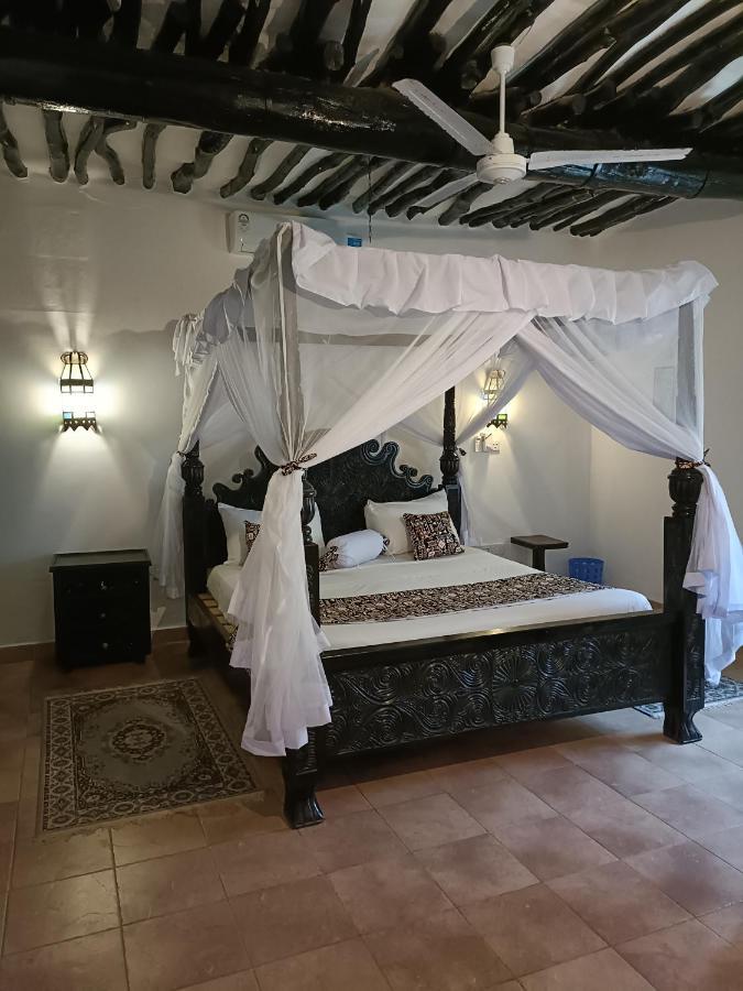 Tichi Villas - Diani Beach Eksteriør bilde
