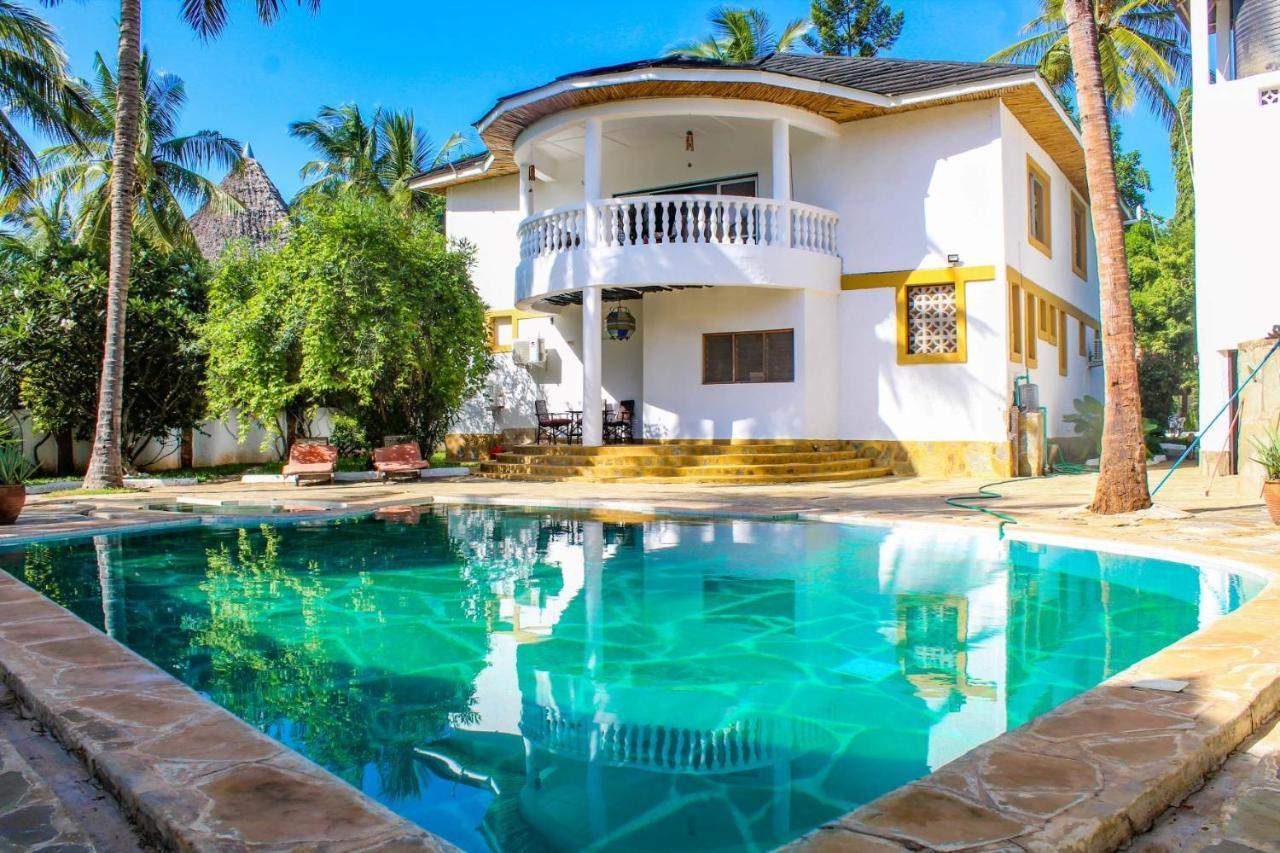 Tichi Villas - Diani Beach Eksteriør bilde