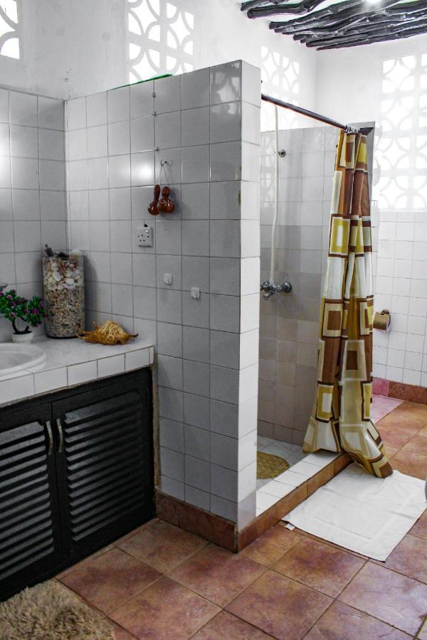 Tichi Villas - Diani Beach Eksteriør bilde